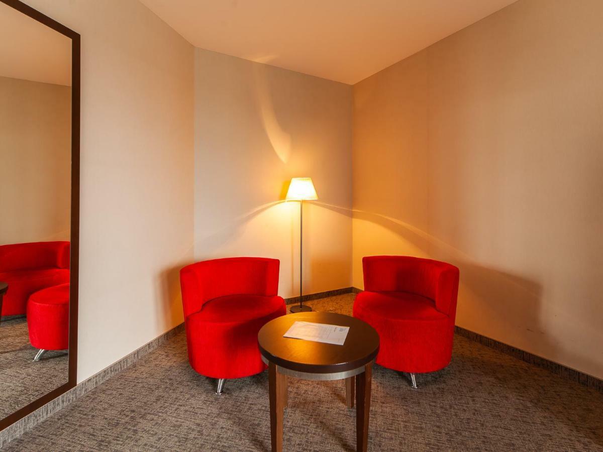 Apartament Hotelowy Delux W Kolobrzegu Ul Kosciuszki 16 Pobyt 7 Nocy 20 Procent Rabatu ,4 Dni 10 Procent Rabatu Экстерьер фото